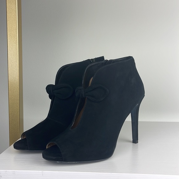 Michael Kors Classy Open Toe Boots Heels with Ribbons Ladies Size 8.5 - Picture 4 of 14